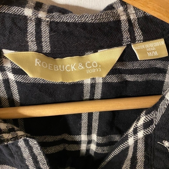 MEDIUM ROEBUCK & CO. BLACK AND WHITE FLANNEL - Picture 2 of 3